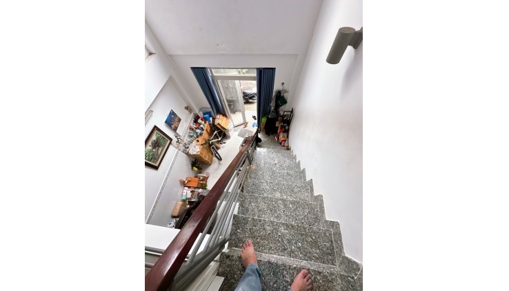 N19- Nhà Bán Hẻm 31/ Lê Văn Sỹ - Quận 3 -  DT : 35m2 - 4 Tầng BTCT-  3PN Gi.á  5.5 T.ỷ