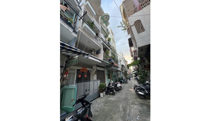 Cơ hội sở hữu nhà 4 tầng 5PN Quận 10, giá 6.4 tỷ - Ngõ Nguyễn Tiểu La, 28m2, sổ hồng chính chủ!