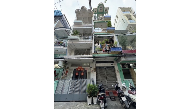 Cơ hội sở hữu nhà 4 tầng 5PN Quận 10, giá 6.4 tỷ - Ngõ Nguyễn Tiểu La, 28m2, sổ hồng chính chủ!
