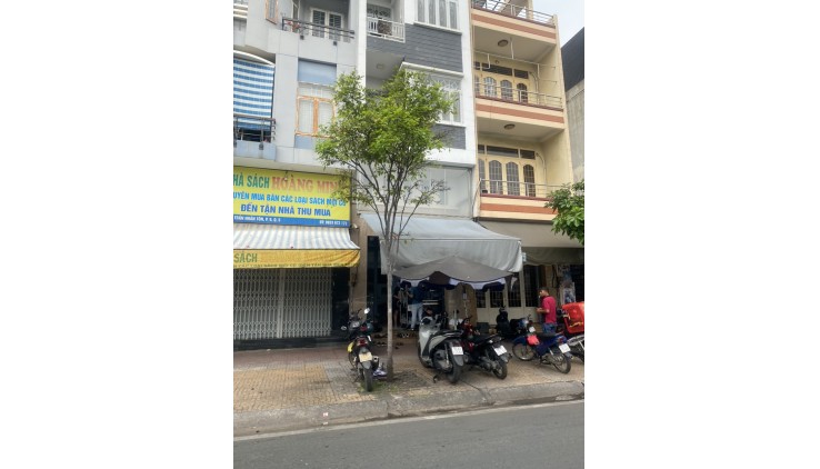 *SIÊU HIẾM QUẬN 5-Nhà Mặt Phố Trần Nhân Tôn 5Tầng 4.06X18.2
Vuông vức ,28Tỷ