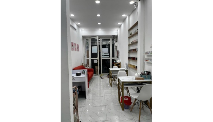 Mặt Tiền Bùi Thị Xuân – Phường 4 – Tân Bình. Nhà trệt + 3 lầu + ST, Chỉ 6.2 tỷ