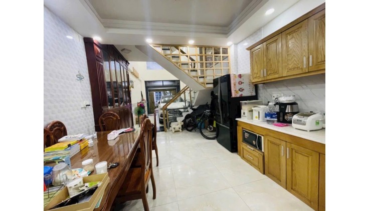 *Bán Gấp Mặt Tiền Trung Tâm Quận 5,4 TầngBTCT 62M2,Căn Góc 2 Mặt Hẻm XH- Xíu 15Tỷ