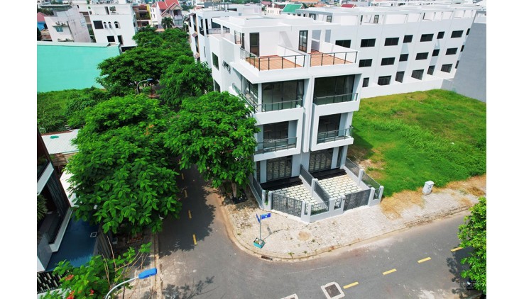 Nhà phố Đông Tăng Long 4 tầng, căn góc 2 mặt tiền đường 16, nhận nhà kinh doanh ngay, giá gốc CĐT