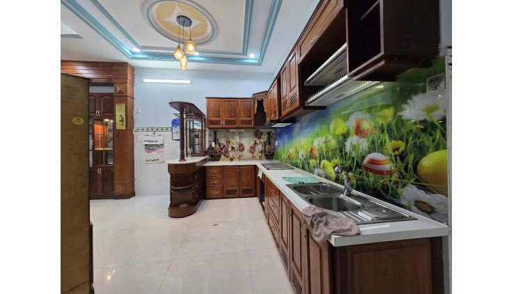 ***NHÀ ĐẸP-GIÁ RẺ,HẺM Ôtô Đổ Cửa,Hồ Thị Kỷ 5Tầng 3.8X13 Nở Hậu 6.9m
CHỈ 10.7 TỶ