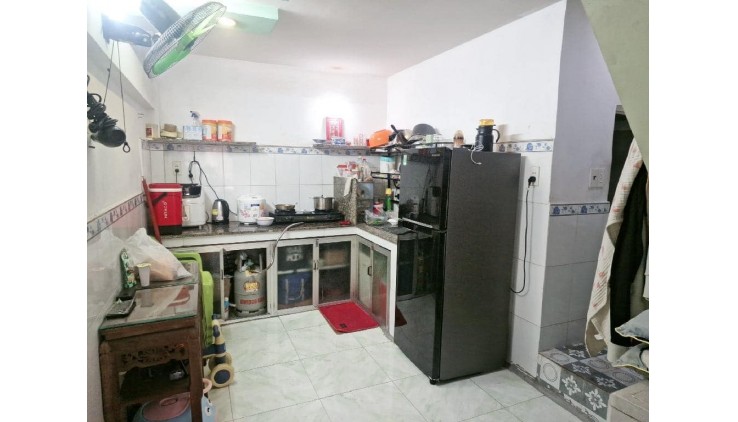 BÁN NHÀ 2 TẦNG, 32M2, HUỲNH TẤN PHÁT, TÂN THUẬN TAY, Q.7 - GIÁ 4 TỶ - SỔ HỒNG
