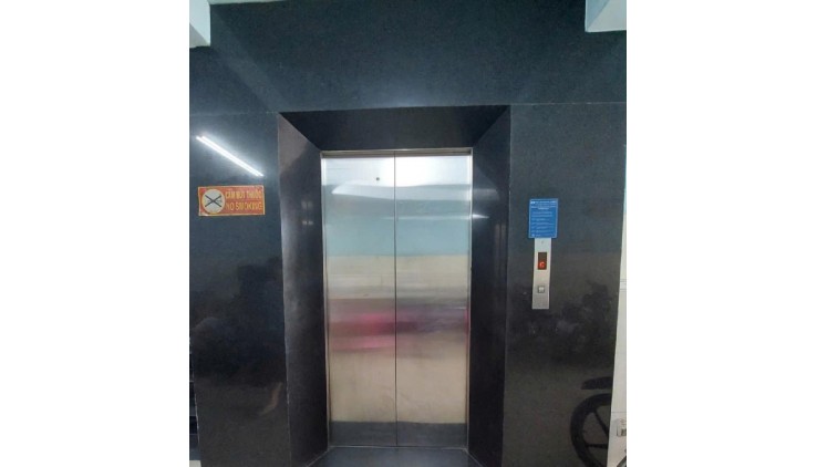 Mặt tiền hẻm Dương Bá Trạc Nở hậu 7, thang máy 5 tầng chỉ 15 tỷ 6