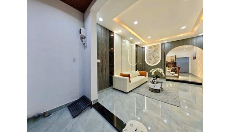 Bán gấp nhà đường Lê Thị Riêng,Thới An,Quận 12. 59m2 chỉ 4 tỷ .
