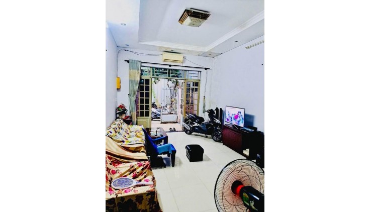NHANH MỚI KỊP - ĐƯỜNG 8M - SÁT MT - KỀ AEON TÂN PHÚ - NHÀ C4 MỚI 72M NHỈNH 5 TỶ XÍU