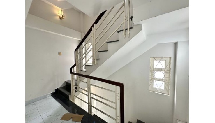 Đường Trường Sa Quận 3 Phường 12.