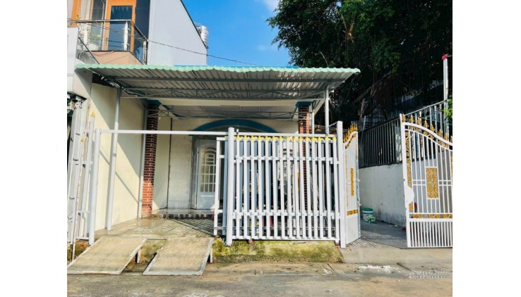 bán nhà mặt tiền thị trấn củ chi đường 12A ngang 7m