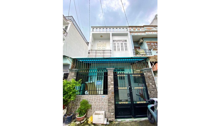 Nhà 2 Tầng - Hẻm Nhựa Xe Hơi 5M Thông  - Gần Bệnh Viện Quận 12. 75M2.