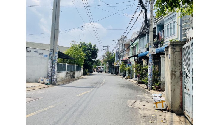 NHÀ MT ĐƯỜNG NHỰA 6M THÔNG LÊ VĂN KHƯƠNG,  HIỆP THÀNH, 48M2, Chỉ 3,8 Tỷ.