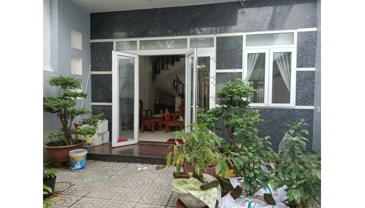 HIẾM CÓ BIỆT THỰ SÂN VƯỜN, 2 TẦNG THIẾT KẾ SANG TRỌNG, 145m2, 6M X 25M. SÁT MẶT TIỀN LÊ THỊ LƠ. 5T5