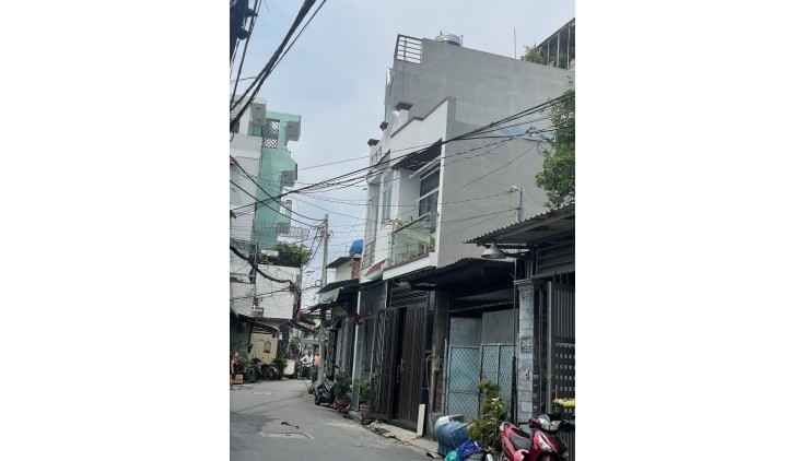 NHÀ MT ĐƯỜNG NHỰA 6M THÔNG LÊ VĂN KHƯƠNG,  HIỆP THÀNH, 48M2, Chỉ 3,8 Tỷ.
