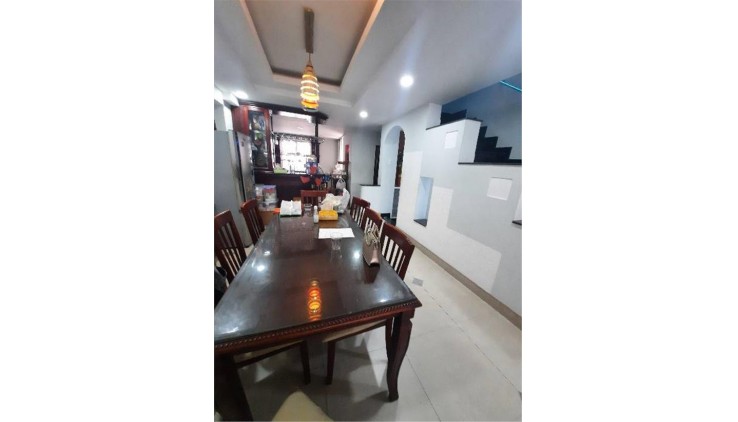 Mặt tiền đường số 8C khu Trung Sơn 5x20 4 tầng sổ riêng chỉ 19 tỷ