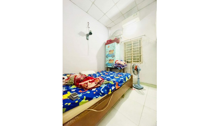 NHÀ 2 TẦNG -  Ô TÔ ĐỖ CỬA TRUNG MỸ TÂN XUÂN - GẦN CHỢ, NHÀ THỜ TRUNG CHÁNH.