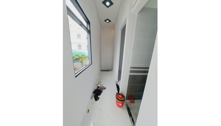 NHÀ CĂN GÓC 4 MẶT HXH THÔNG, CHIẾN LƯỢC, BTĐ, VỪA Ở VỪA KD ĐỈNH. Chỉ 2,95 Tỷ.