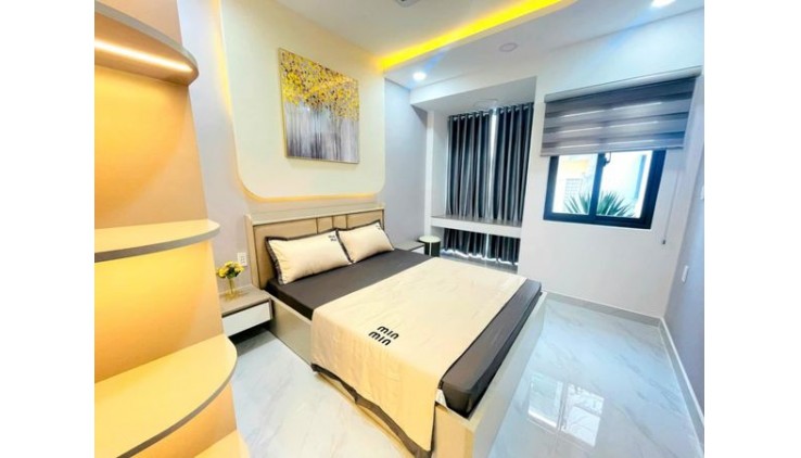 Đường  Lê Văn Sỹ Quận Phú Nhuận Phường 13.