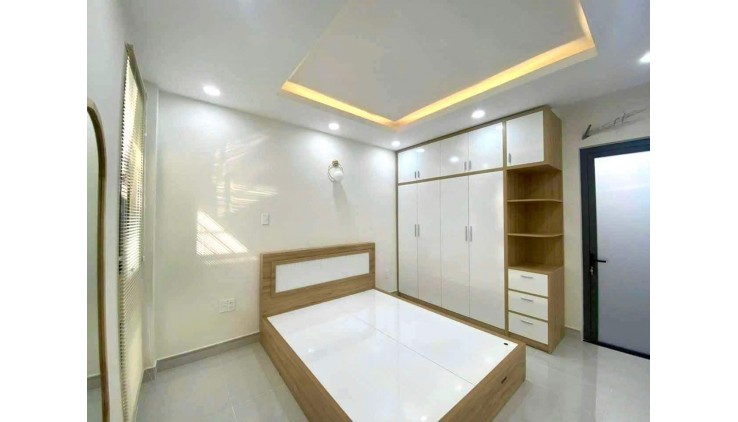 NHÀ 2 TẦNG ĐẸP - HẺM XE HƠI THÔNG - NGAY CHỢ HIỆP THÀNH.
