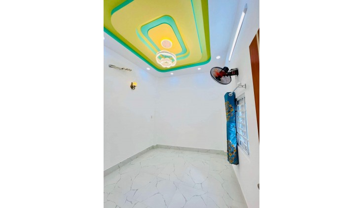 NHÀ 2 TẦNG, NGAY CHỢ CHỮ S, GẦN BỆNH VIỆN HÓC MÔN.52M2. Chỉ 2,75 tỷ.