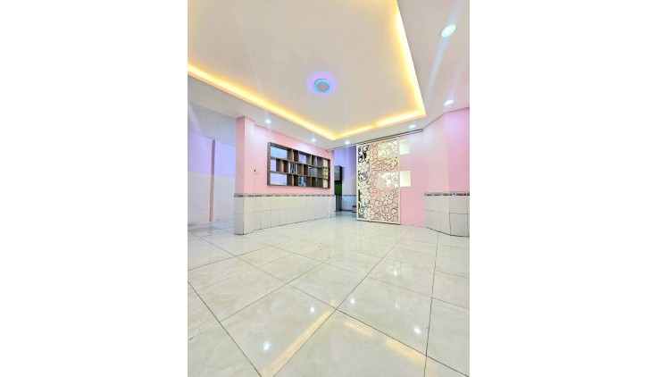 NHÀ 3 TẦNG 45M2  - CÁCH LÊ THỊ HÀ CÓ 200M TÂN XUÂN HM - CHỈ 2,5 TỶ.