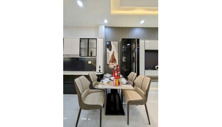 Đường  Lý Thái Tổ Phường 9 Quận 10 Nhà Xây Mới