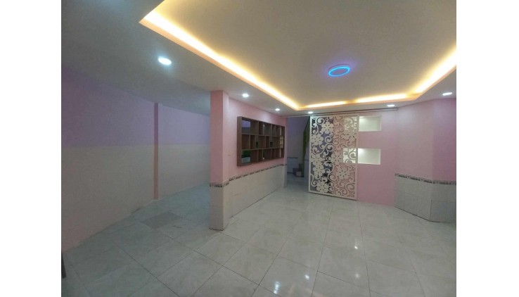 NHÀ 3 TẦNG 45M2  - CÁCH LÊ THỊ HÀ CÓ 200M TÂN XUÂN HM - CHỈ 2,5 TỶ.
