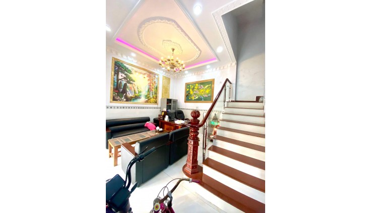 SIÊU PHẨM 4 TẦNG THIẾT KẾ QUÝ TỘC CHÂU ÂU - KHU PHÂN LÔ VIP NHẤT HT17 - ĐƯỜNG NHỰA 10M.