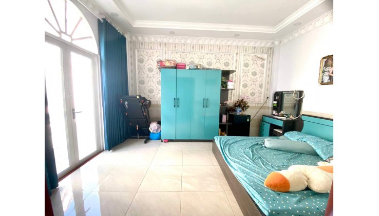 SIÊU PHẨM 4 TẦNG THIẾT KẾ QUÝ TỘC CHÂU ÂU - KHU PHÂN LÔ VIP NHẤT HT17 - ĐƯỜNG NHỰA 10M.