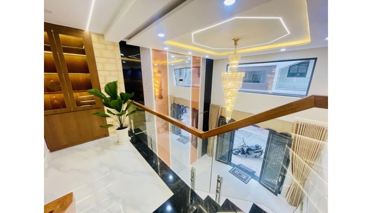 NHÀ 5 TẦNG TK SANG TRỌNG HIỆN ĐẠI HẺM NHỰA 7M - LÊ VĂN QUỚI - 5 Lầu - THANG MÁY.