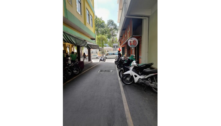Hot Hot bán nhà Tôn Thất Tùng, P Bến Thành, Q1 - HDT: 50 tr/tháng
