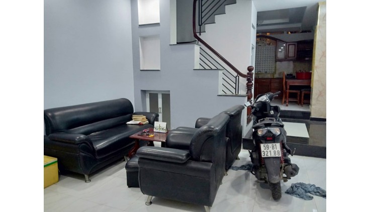 Nhỉnh 5 tỷ nhà PHAN TÂY HỒ, PHÚ NHUẬN, 70m2, 7.5m x 9m.
