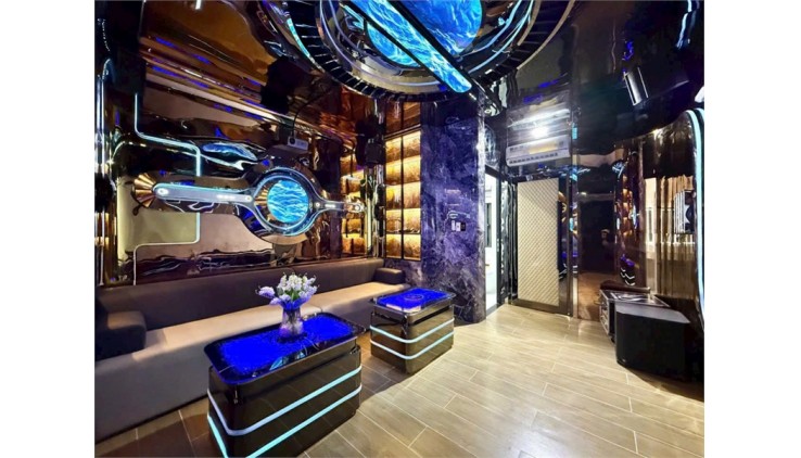 TK Cực Đẹp, Hiện Đại nhất 2024 – 6 Tầng Thang Máy, Phòng Karaoke 5*, Phòng Xông Hơi – chỉ 12 Tỷ