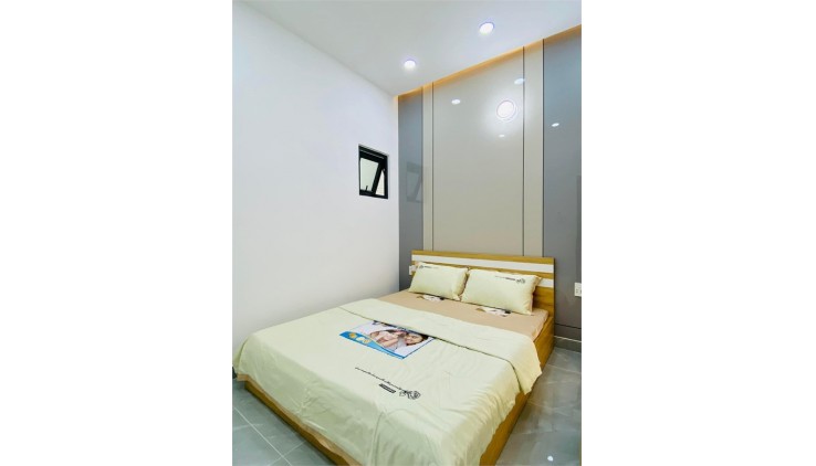 Bán Nhà Gần Emart Phan Huy Ích, chỉ 4.2 tỷ