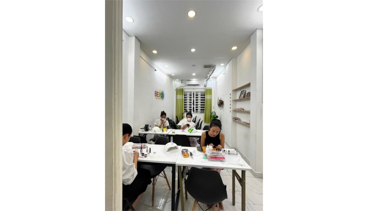 Mặt Tiền Bùi Thị Xuân – Phường 4 – Tân Bình. Nhà trệt + 3 lầu + ST, Chỉ 6.2 tỷ