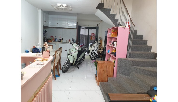 *Ngộp Bank-Bán Nhà 15m Mặt Tiền,Đẹp Vào Ở Ngay.Ngang 4X10,5Tầng 3PN, 5.65Tỷ