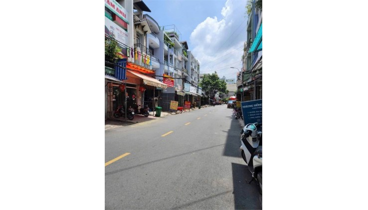Mặt Tiền Đường Số 17, Ngay Chợ Hạnh Thông Tây. Nhà 95m2, 4 Tầng, chỉ 9.8 tỷ