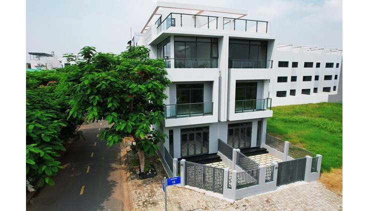 Nhà phố Đông Tăng Long 4 tầng, căn góc 2 mặt tiền đường 16, nhận nhà kinh doanh ngay, giá gốc CĐT