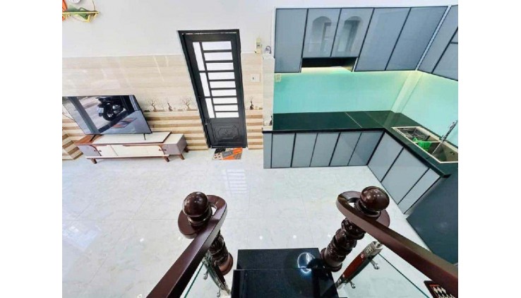 Nhà mới lô góc sát mt Phan Huy Ích Gò Vấp 38m2-2tang , hxh thông , ngay Emart , 4 tỷ nhỉnh