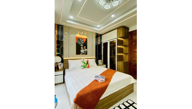 Mặt Tiền Bùi Thị Xuân – Phường 4 – Tân Bình. Nhà trệt + 3 lầu + ST, Chỉ 6.2 tỷ