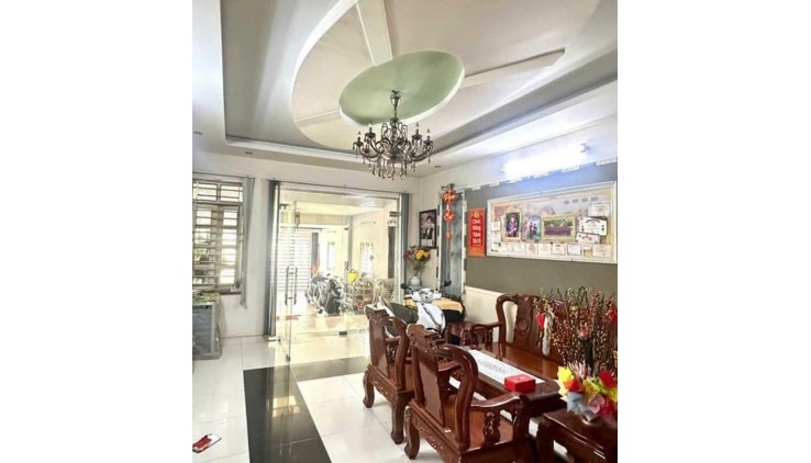 NHÀ ĐẸP - GIÁ TỐT - Vị Trí Tại Trung tâm Linh Tây, Quận Thủ Đức, Thành phố Hồ Chí Minh