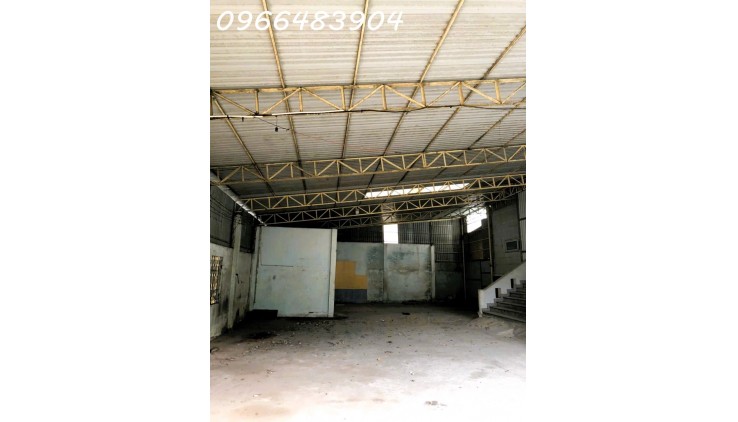 Cho thuê kho xưởng 300m2 mặt tiền đường 32 - Linh Đông