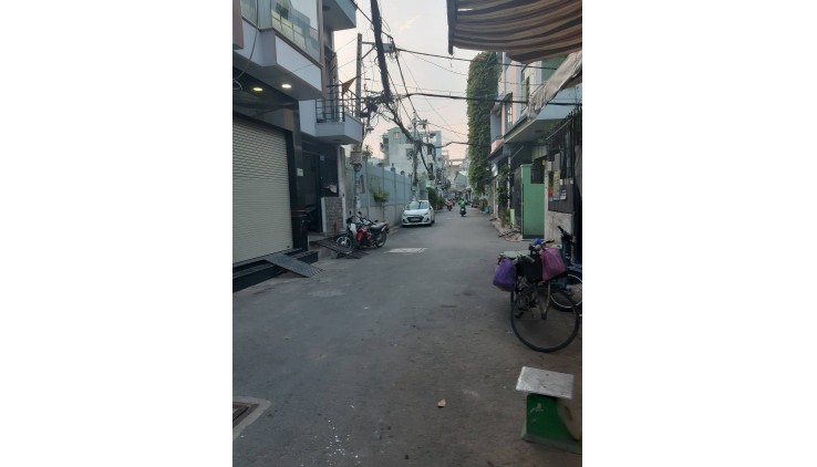 Cần bán gấp, 5.95 tỷ, THÍCH QUẢNG ĐƯC, PN, 45m2.