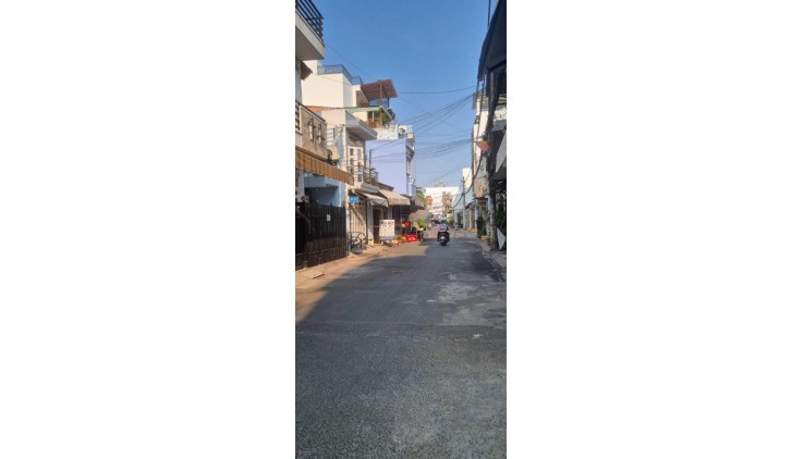 Bán nhà HXH P.Sơn Kỳ thông Aeon Mall TânPhú 4.5x15m2 2 tầng chỉ 5 tỷxx