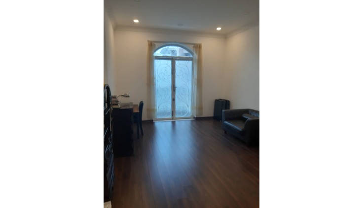 Cần bán gấp, 5.95 tỷ, THÍCH QUẢNG ĐƯC, PN, 45m2.