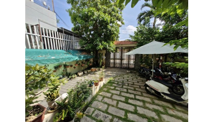 BIỆT THỰ 3 TẦNG, MẶT TIỀN HIỆP PHÚ Q9, 277M2, 19.5 Tỷ.