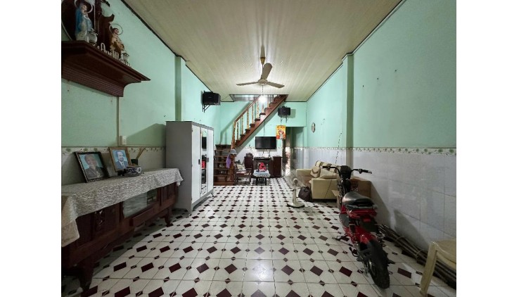 Quá Rẻ! Bán Gấp Nhà 104m2 Đường Oto 6m – Sổ Vuông Vức – Chỉ 51tr/m2.