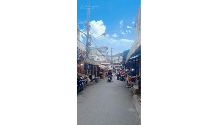 Bán nhà mặt phố tại đường Phan Văn Trị, giá tốt 12,26 tỷ, 120m2