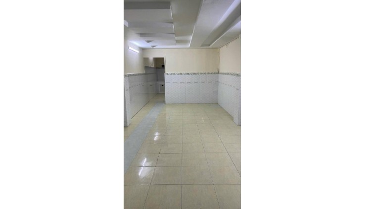 Nhà cũ tiện xây mới 41m2 trung tâm quận 10 , đằng sau siêu thị sài gòn . Hẻm trước 6M mở rộng ,