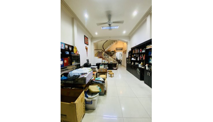 Chỉ 7.6 tỷ, nhà ngay NGUYỄN VĂN TRỖI, PN, 70M2, sổ đẹp